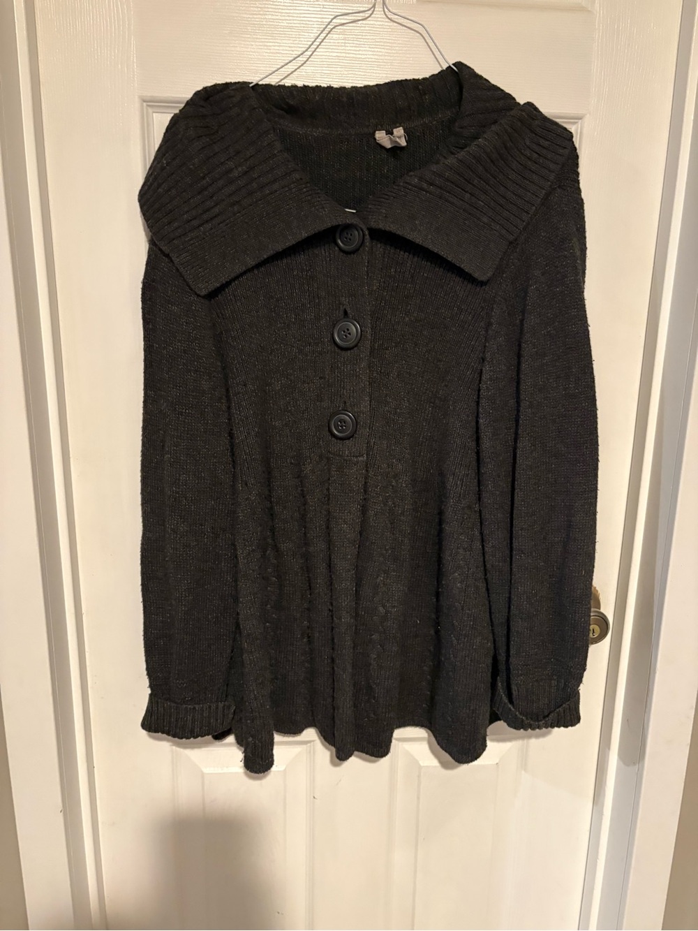 Caslon Black Knit Wide-Collar Button-Up Cardigan